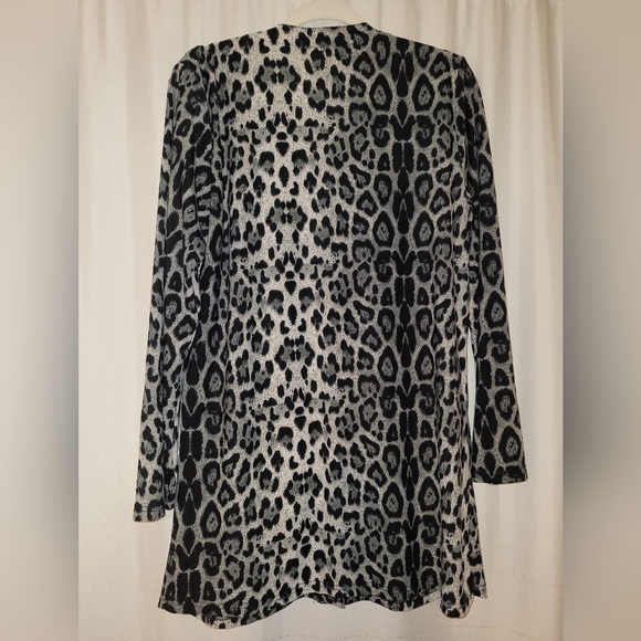 Cardigan - Picture 11 of 11